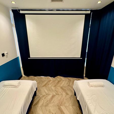 Roma Divine Home Cinema Et Jardin Nîmes Dış mekan fotoğraf