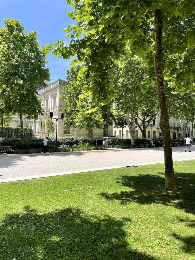 Roma Divine Home Cinema Et Jardin Nîmes Dış mekan fotoğraf