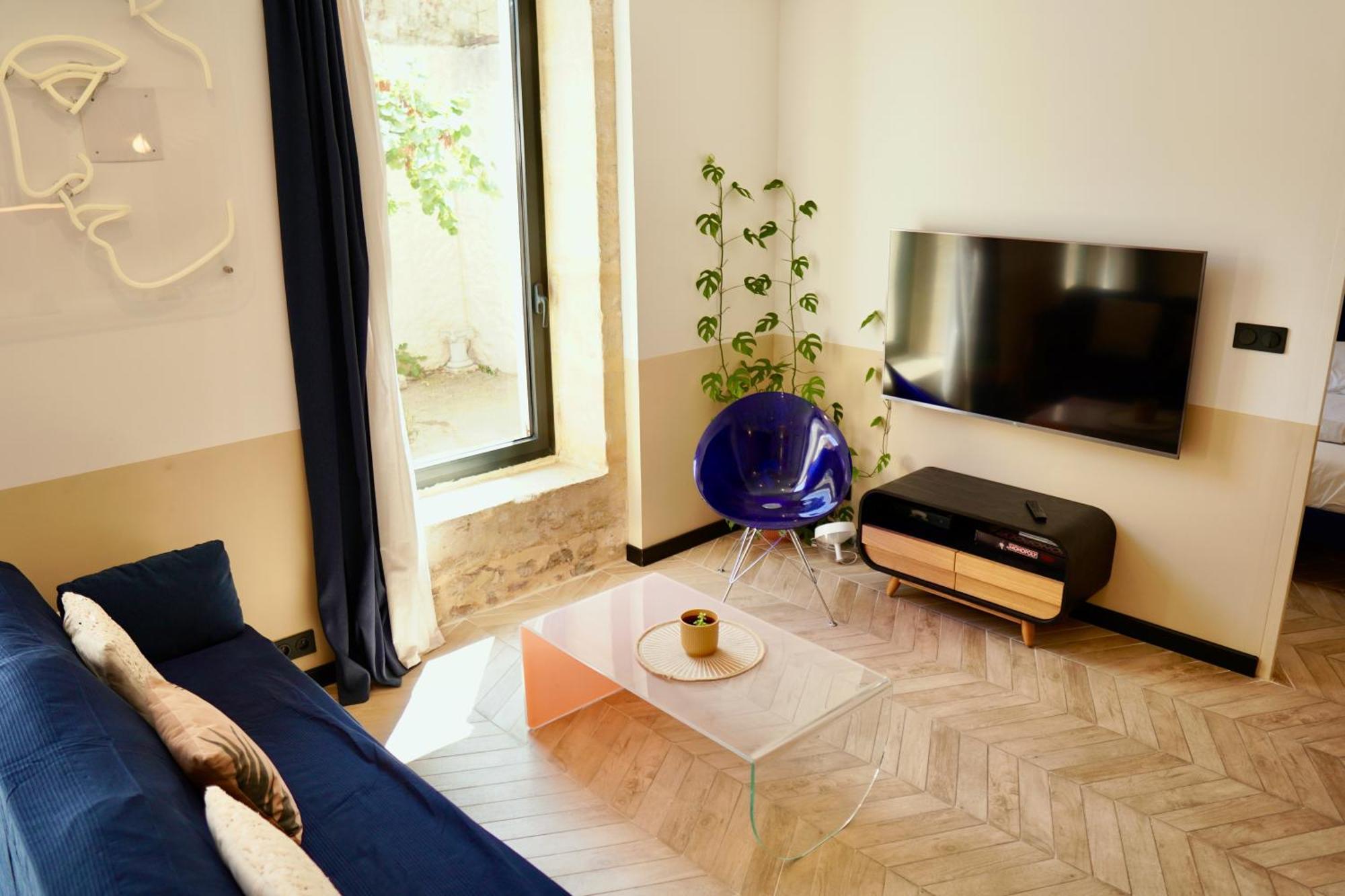 Roma Divine Home Cinema Et Jardin Nîmes Dış mekan fotoğraf