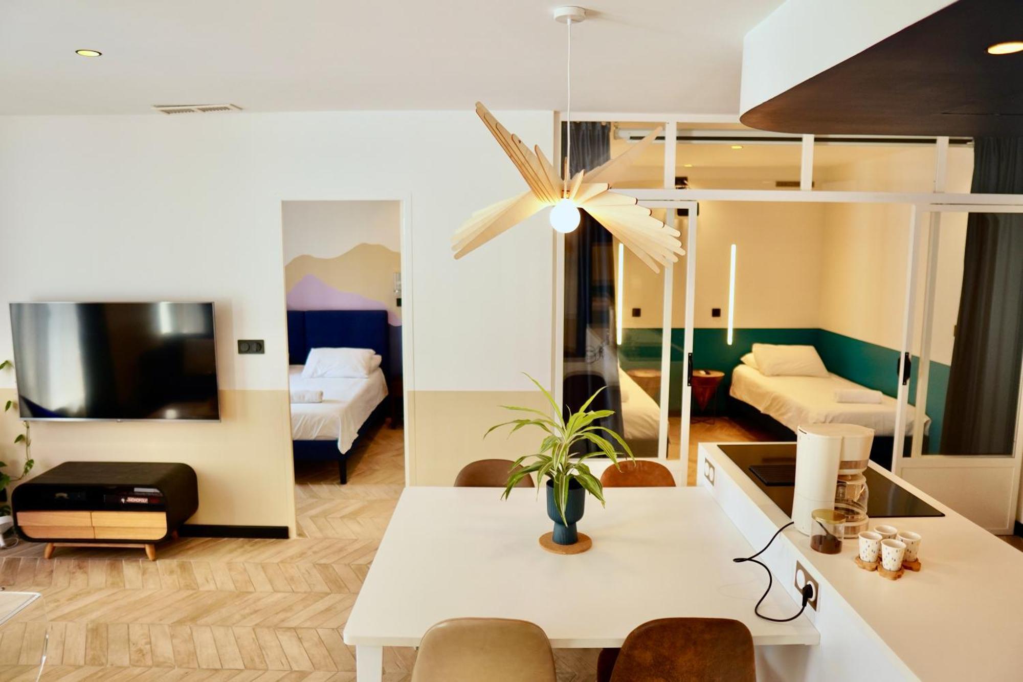 Roma Divine Home Cinema Et Jardin Nîmes Dış mekan fotoğraf